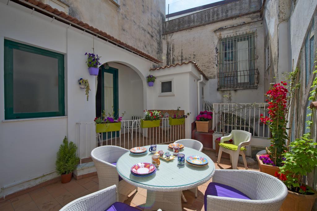 Apartamento Amalfi Un Po'... Exterior foto