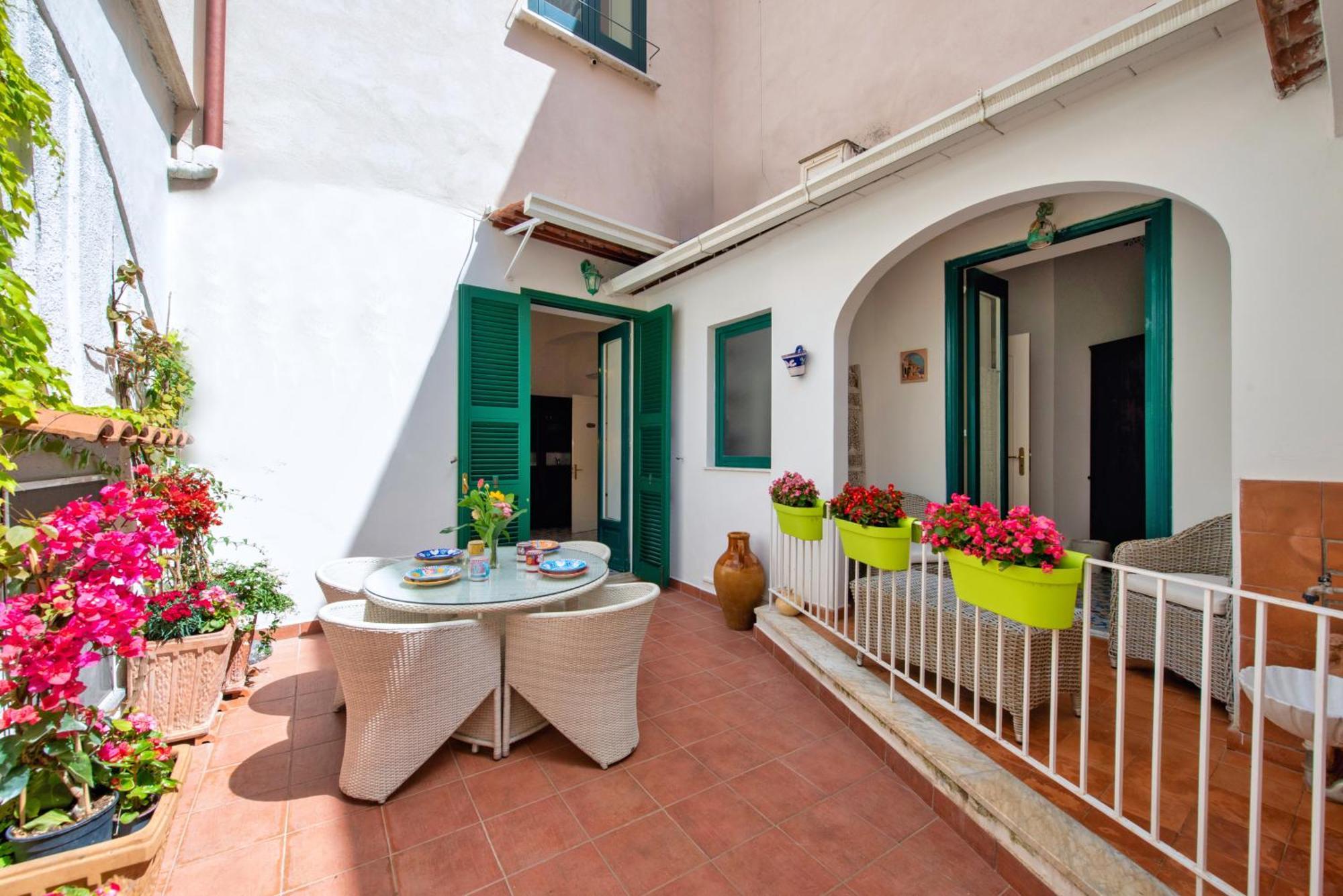 Apartamento Amalfi Un Po'... Exterior foto