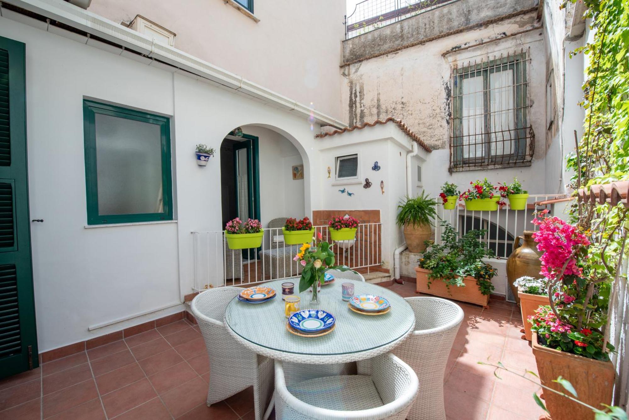 Apartamento Amalfi Un Po'... Exterior foto